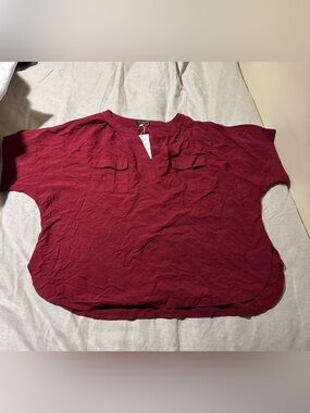 In’Voland Women’s V-Neck Flutter Sleeve Blouse size 18W Nwt.